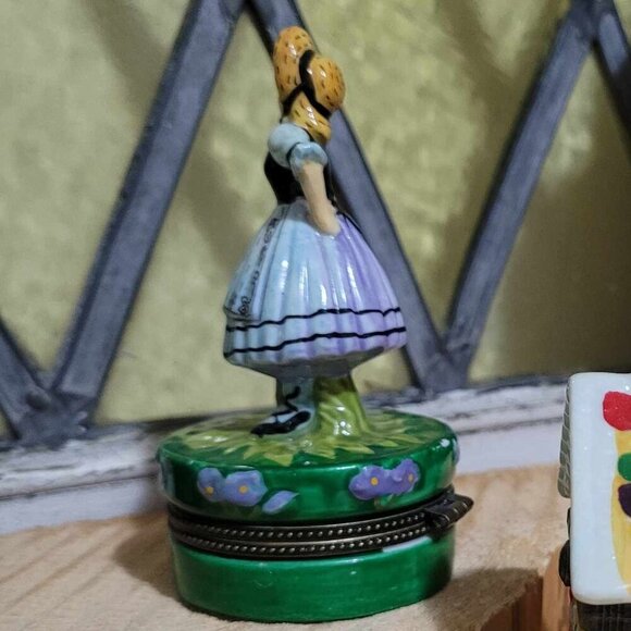 Vintage Porcelain Hinged Jewelry Trinket Box - Toulouse Country Girl & Violets - Picture 7 of 10